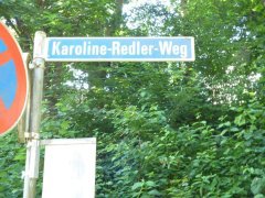 Wegweiser Karoline-Redler-Weg
